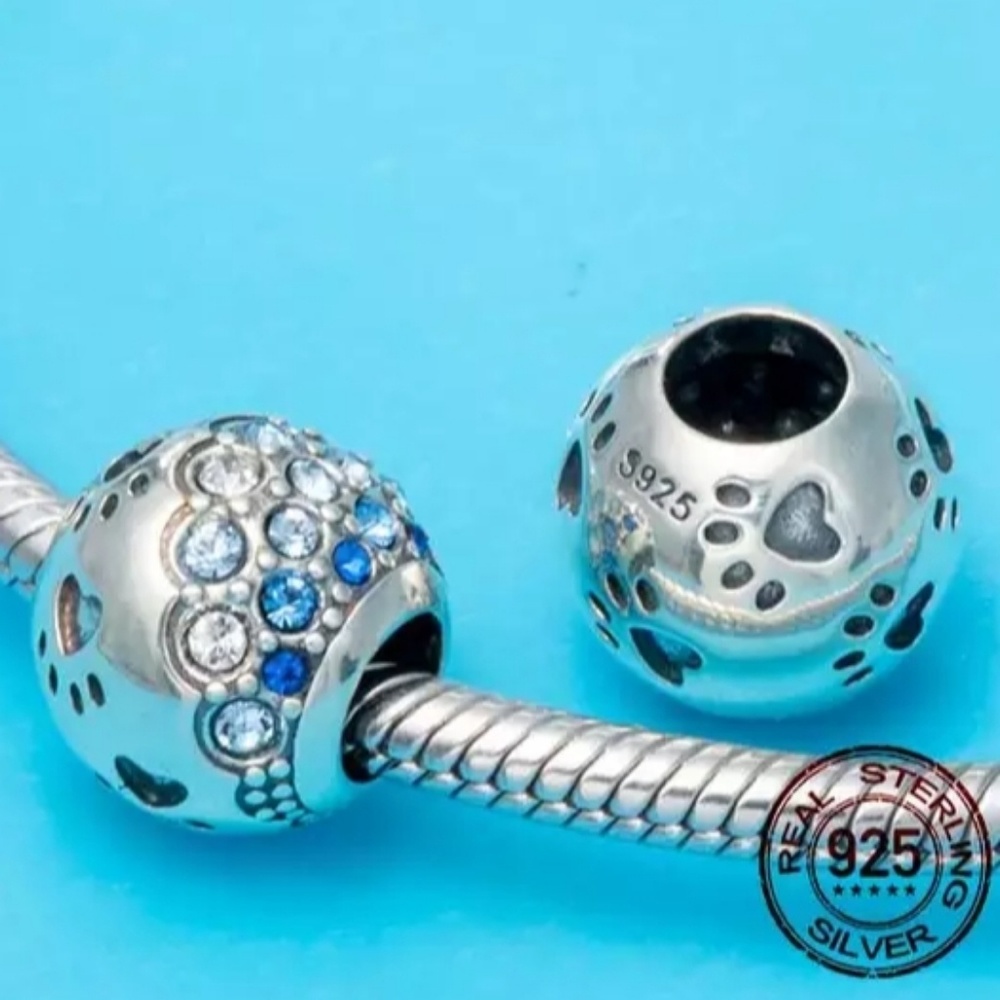Pave paw print with crystals charm. - Picture 6 of 8